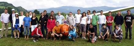 Die Jugendgruppe unseres Vereins während des Sommerfluglagers